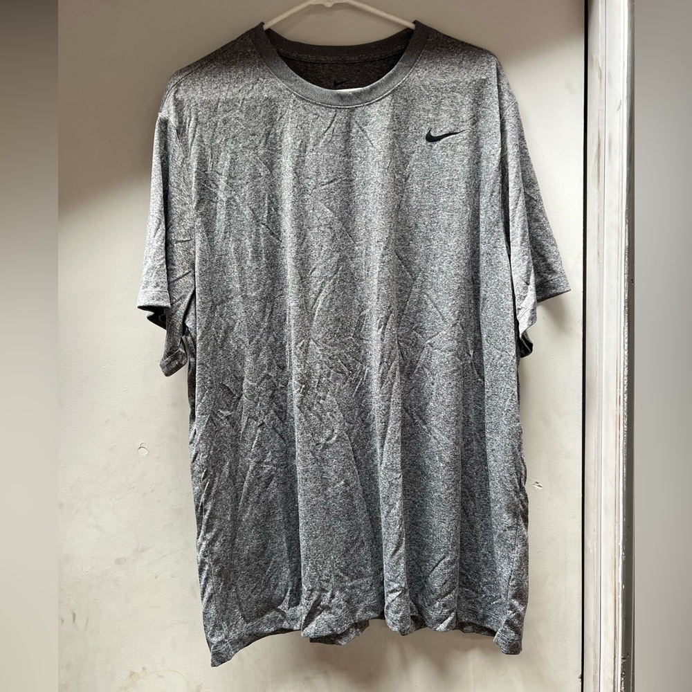 The Nike tee men’s heather grey dri fit tshirt